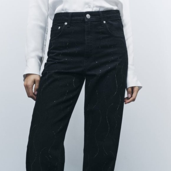NWT STRAIGHT CUT MID- HIGH RISE RHINESTONE BLACK JEANS ZW COLLECTION - Picture 3 of 10